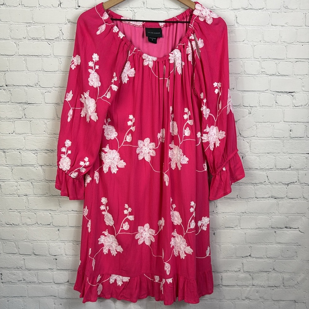 LIV Los Angeles Antrhopologie Fuschia Pink Embroidered Boho Dress size medium